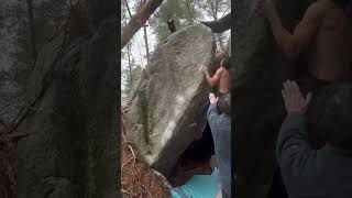 Video thumbnail of Coude Pression, 8a. Fontainebleau