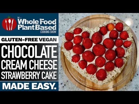 VEGAN CHOCOLATE CAKE with CREAM CHEESE FROSTING & STRAWBERRIES 🍓 Prepare for your mind to be blown!