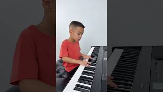 6 Year Old Plays A Thousand Miles by Vanessa Carlton - Jelijah Diaz #athousandmiles #piano #prodigy