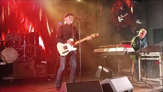 J Karjalainen- Aurinko nousee ilman sua (Laukaa Peurunka Areena 27.11.2021)