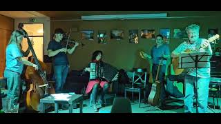 Video Na kopečku stála - Kašpar Band | [Ta Kavárna - 02/2025]