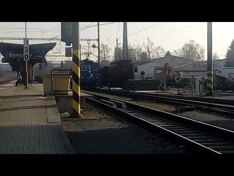 Odjezd nákladního vlaku