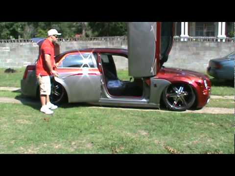 David's fully customized Chrysler 300