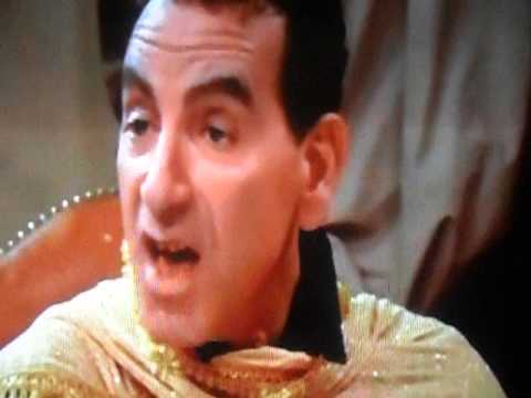 Maurizio Mattioli:"Mitica barzelletta sui gay"