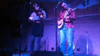 Richie Stearns and Rosie Newton play 