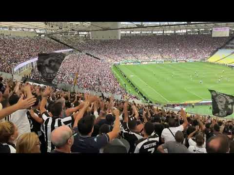 O Botafogo é meu melhor amigo, a minha sina meu primeiro amor.