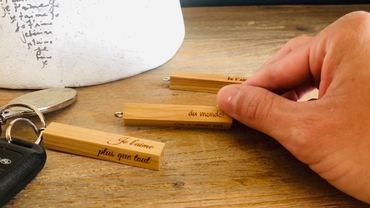 Porte-clé en bois personnalisé minimaliste - BoisFrancK