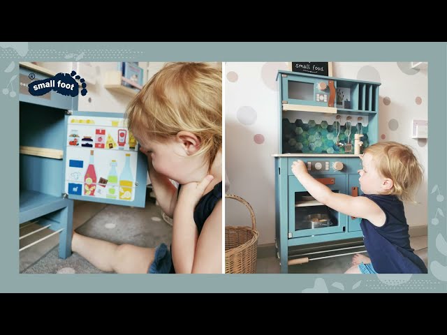 Detska drevena kuchynka Tasty bila se svetlem, zvukem a kovovymi doplnky