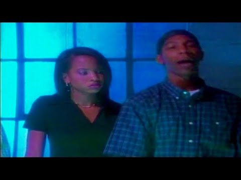 Low Life Gangstas, Crooked I & Lil' C Style- G's Come Out At Night