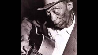 Rory Block - Candy Man (by Mississippi John Hurt w/ lyrics)