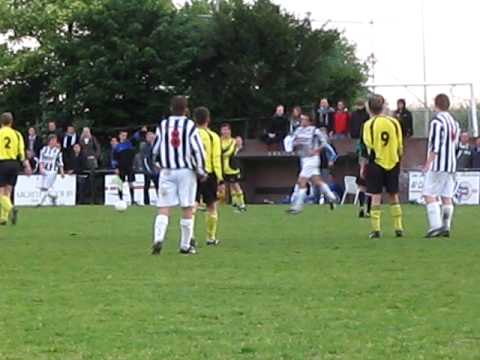 Opstootje tijdens wedstrijd DONK 2 - Vep 2