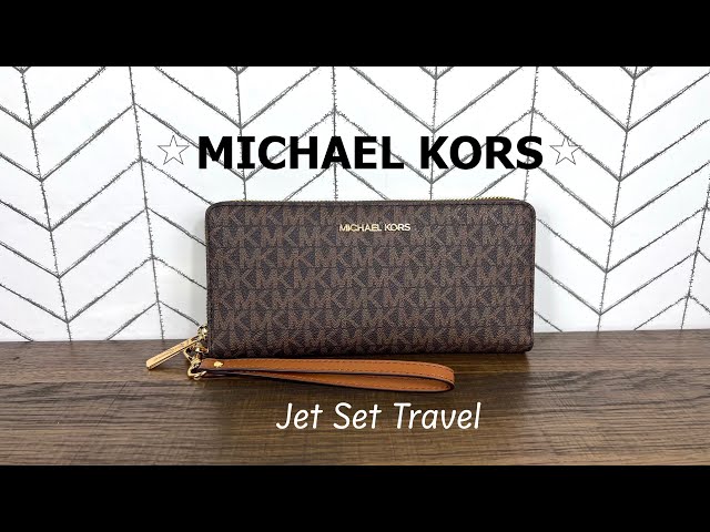 Vídeo relacionado con Michael Kors Michael Kors Jet Set Travel - Bolso bandolera grande con cartera de viaje con tres solapas, Marrón/Firma, L