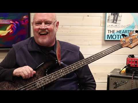 Real Bass Lessons 245 - Fretless Hand Position