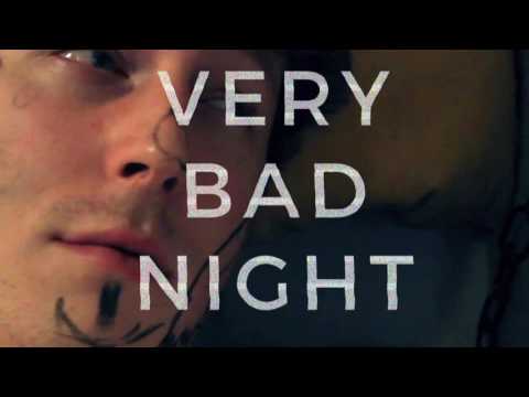 Miniature Very Bad Night : un escape game drôle et déjanté à Paris