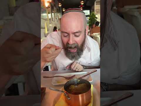 Ostrow is a new kosher restaurant in Miami and it’s only been open for a week! You don’t have to kee