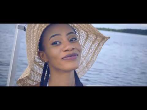 FANCY GADAM - NAAYI KOOMI FT  RASHID METAL ( OFFICIAL VIDEO)