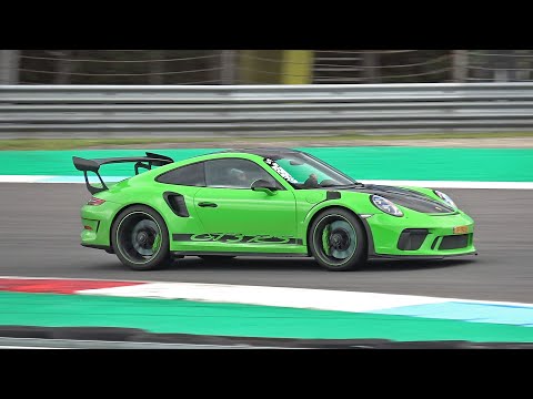 Thumbnail for Porsche 991 GT3 RS MkII Weissach Package (520HP) - Flatout on Track! by Porsche 991