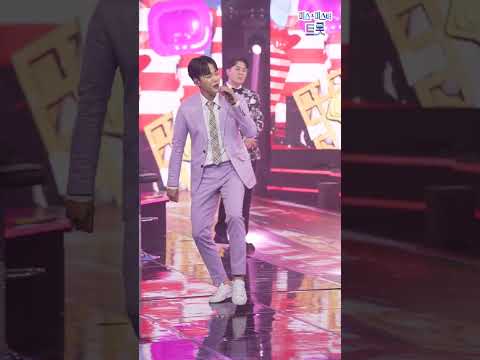 [세로직캠]김태연¸ 이대원 - 내 귀에 캔디 화요일은 밤이 좋아