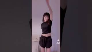 激しめ　Niziuダンス