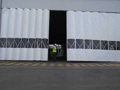 13m x 5,5m-es összetolható mobil oldalfal rendszer /Nagyigmánd/