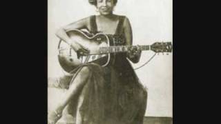 Memphis Minnie - Hoodoo Lady Blues