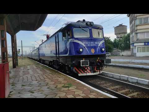 Tren IR1753 Bucuresti Nord - Suceava Nord intra in Adjud cu EA359 - 12.07.2021