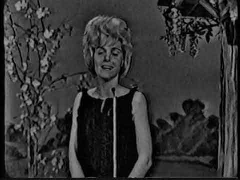 Marion Worth - "Shake Me, I Rattle" (Live)