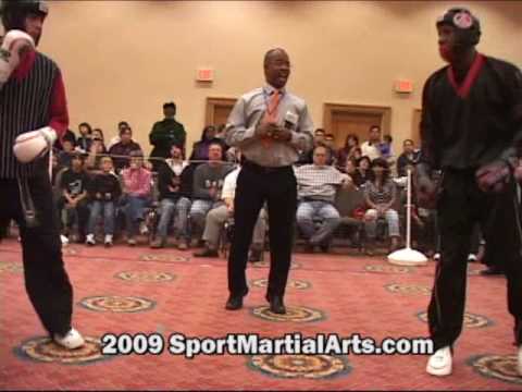 Daniel del Valle v Leon Jefferson - World Team Challenge - 2009 NBL Supergrands