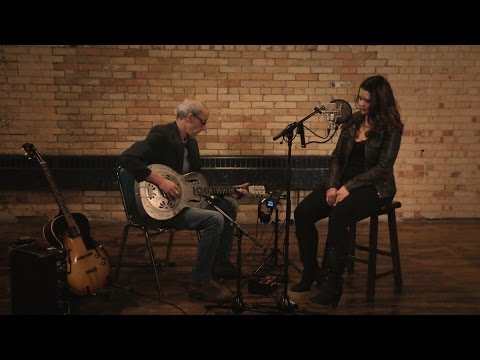 Grinnin' In Your Face (Son House Cover) Brent Nielsen and Kara Golemba