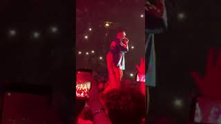 Gemitaez ft Gue Pequeno tanta roba Live Mediolanum Forum Assago
