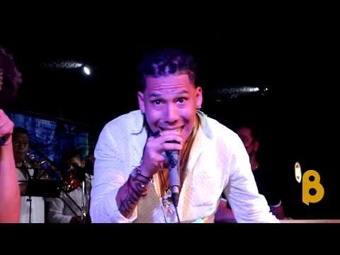 "Eso que yo a ti te daba" (Live) - Leo Herrera y su Bun Bun Mezcla'o - Bachata Club