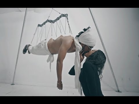 SIIMBIIE LIIVES LONG  - HOOKED