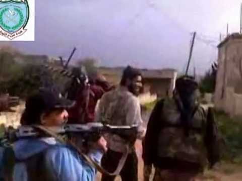 تمشيط قرية المغير في ريف حماه بعد السيطرة عليها من قبل لواء سرايا النصر