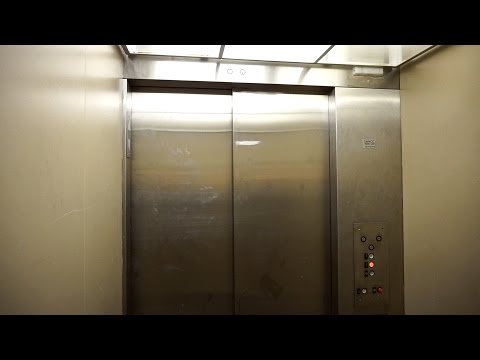 1985 Westinghouse hydraulic service elevator (1 door) @ Valley View Mall, Roanoke, VA