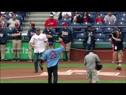 2016 phillies first pitch