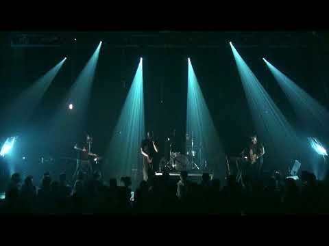 LA CANAILLE - JE TE SALUE MA RUE (LIVE)