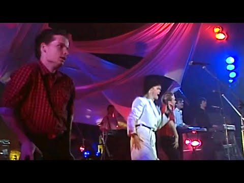 Iveta Bartošová | Scházíš mi čím dál víc | 1990 | VideoMix