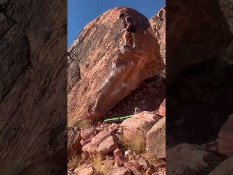 Bubble Butt, V7. Red Rocks