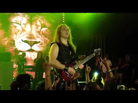 Rock meets Reggae Show Chitral - Nadee Ganga...