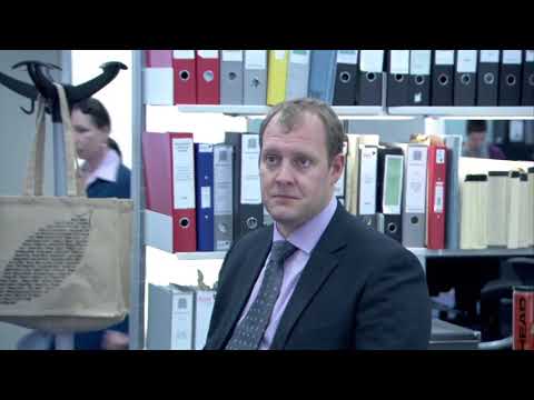 The Thick of It - Ben gets on Malcolm's nerves - 3x06