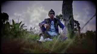 Download lagu Pop Sunda ujang choplok mp3 Download lagu Pop Sunda ujang choplok mp3