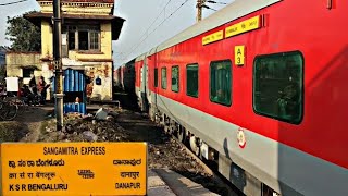 preview picture of video 'First LHB Run of Sanghamitra SF Express || KSR Banglore City Danapur || Arrival At DDU Jn'