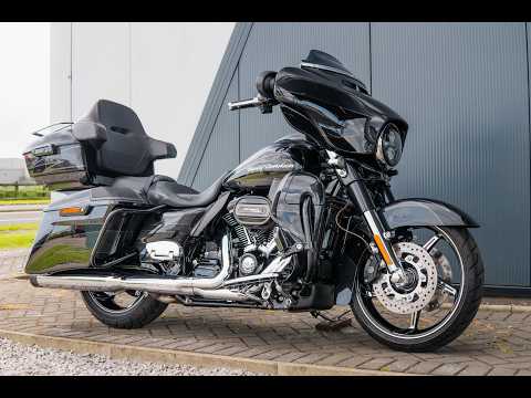 2017 Harley-Davidson® CVO™ Street Glide® 