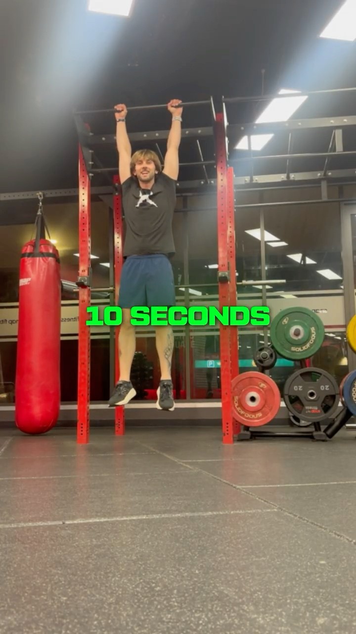 Dead hangs = One of the best exercises you should do #shorts