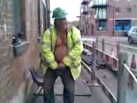 download lagu mp3 mp4 Charlie Thongs, download lagu Charlie Thongs gratis, unduh video klip Charlie Thongs