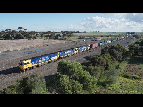 4PM4 Freight Train With Steel Wagons & Shipping Containers (24/7/2022) - PoathTV Australian Railway