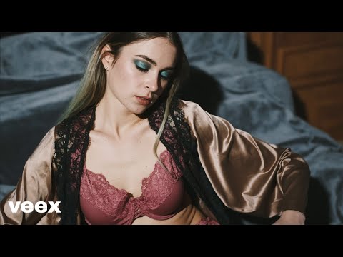Luna Veex – I Carry Storms Inside Me (Official Rock Music Video)