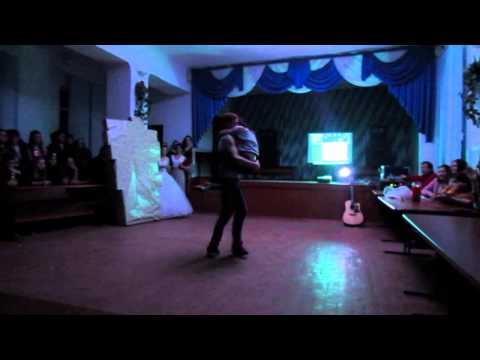 "Balul Cenușăresei " cl. a VIII a "C"