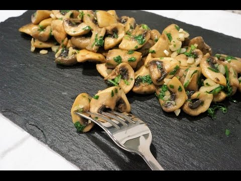 Champiñones al ajillo