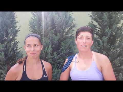 Petra Krejsová a Chantal Škamlová po výhře ve finále čtyřhry Futures ve Slovenské L'upče